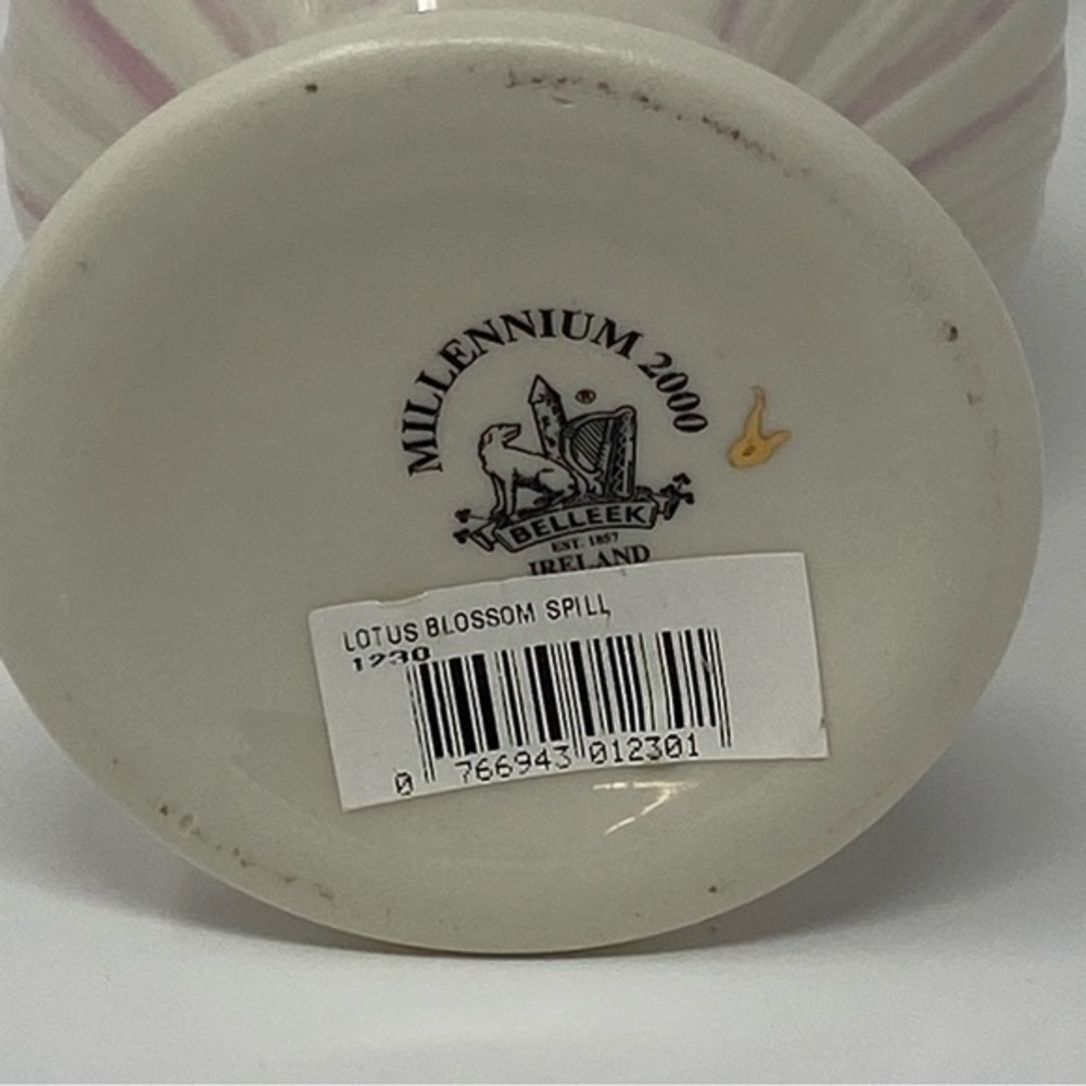 Belleek Ireland Lotus Blossom Spill Vase No. 1230 Millennium 2000‎ - Picture 4 of 5